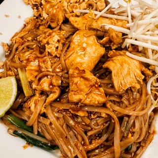 Street Pad Thai
