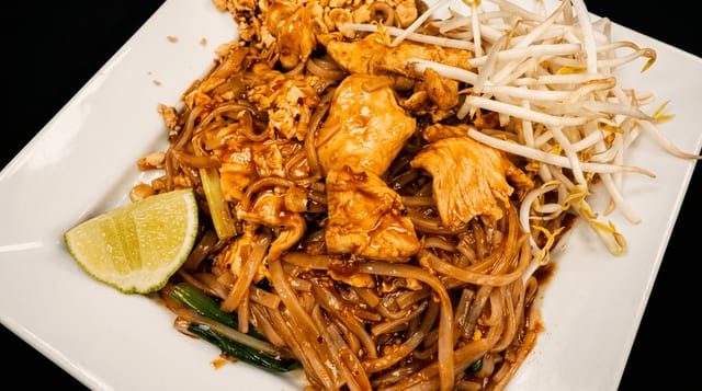 Street Pad Thai.